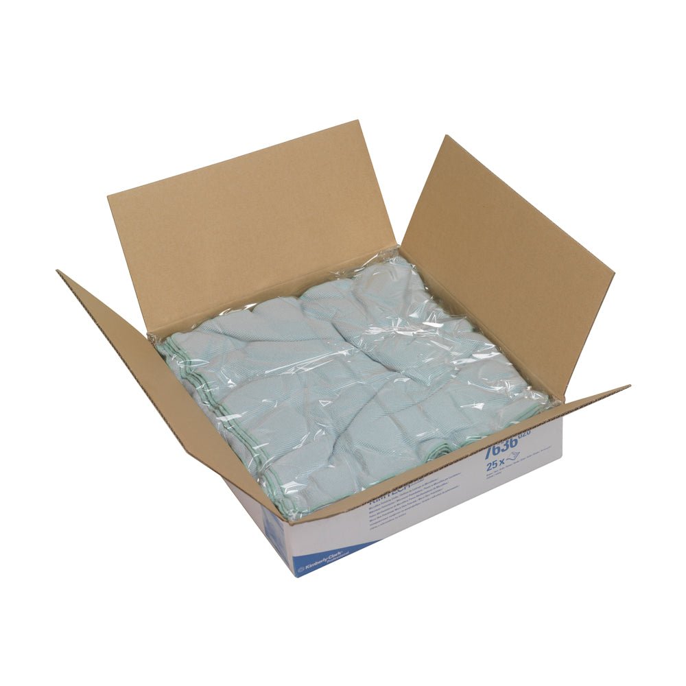 Otwarte pudełko Kimberly-Clark GmbH Kimtech® Mikrofibrowe ściereczki polerskie (39,00 x 39,00 cm) pokazuje starannie złożone, jasnoniebieskie ściereczki - idealne do bezsmugowego czyszczenia w pielęgnacji samochodów, z otwartymi klapami i dobrze widoczną zawartością.