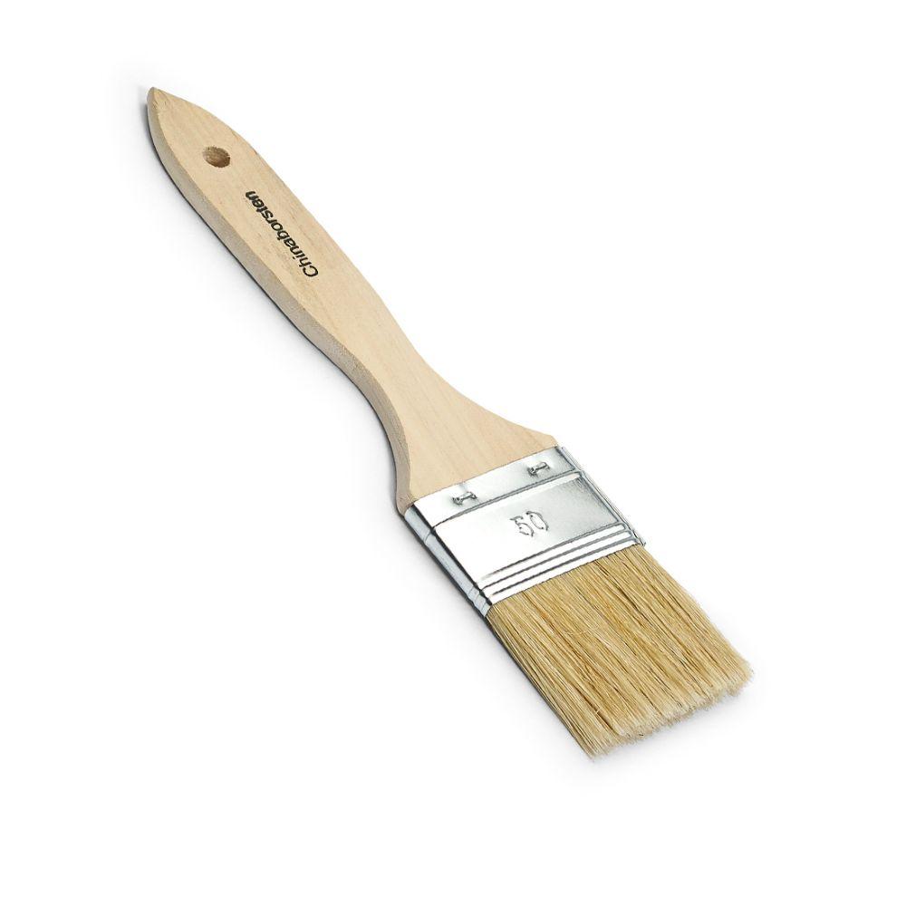 Pędzel płaski Nölle Profi Brush 1 od Nölle Profi Brush Bürsten- & Pinseltechnik e.K. posiada drewnianą rączkę i oprawkę z białej blachy, ergonomiczny design, beżowe włosie w jasnej mieszance włosia, płaski kształt oraz otwór do zawieszenia dla wszechstronności.