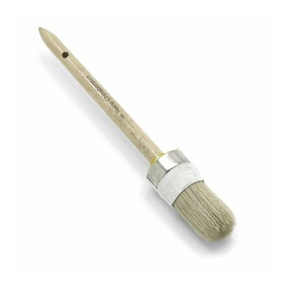 Pędzel pierścieniowy Nölle Profi Brush od Nölle Profi Brush Bürsten- & Pinseltechnik e.K. posiada okrągły kształt włosia z drewnianą rączką i metalową oprawką, idealny do precyzyjnych prac malarskich, oraz posiada praktyczny otwór do łatwego zawieszania.