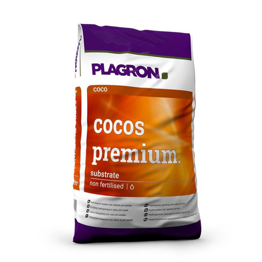 Ein Produktbild eines Plagron Cocos Premium 50L-Beutels von Bertels B.V. zeigt hauptsächlich weiße Verpackungen mit violetten und orangefarbenen Bereichen. Es hebt hervor, dass der Beutel nicht gedüngt wird, ideal für den hydrologischer Anbau ist und enthält verschiedene Symbole und Produktdetails.
