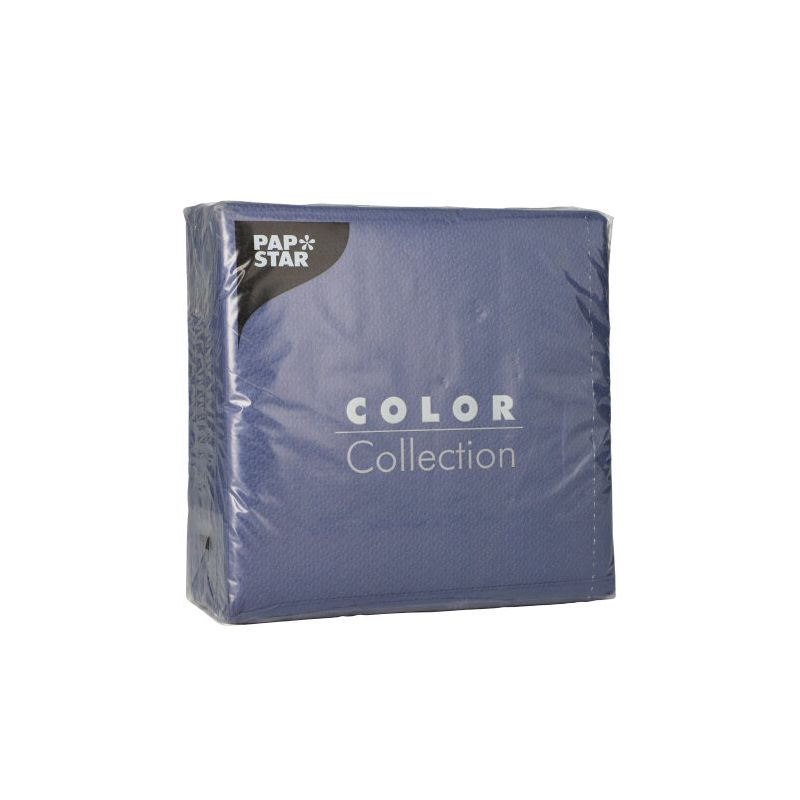 Eine versiegelte Packung PAPSTAR 100 Servietten, 1-lagig 1/4-Falz 33 x 33 cm von PAPSTAR GmbH in blau, aufrecht stehend vor weißem Hintergrund abgebildet. Auf der Vorderseite der Verpackung befinden sich das FSC-zertifizierte Label und der Markenname.