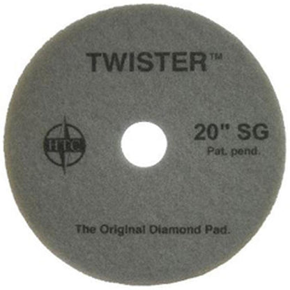 Twister Pad 10000 od Diversey Deutschland GmbH & Co. OHG to okrągła, szara podkładka podłogowa z otworem pośrodku i nadrukiem "TWISTER 20'' SG - The Original Diamond Pad". Idealny do czyszczenia i polerowania twardych podłóg.