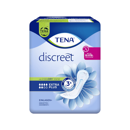 Na zdjęciu widoczne jest opakowanie wkładek na nietrzymanie moczu TENA Lady Discreet Extra Plus firmy Essity Germany GmbH, które służą do ochrony wrażliwego pęcherza. Opakowanie jest w większości niebieskie z białym motywem kwiatowym i podkreśla takie cechy jak „technologia InstaDRY” oraz „3-krotna ochrona”, co świadczy o skuteczności tego rozwiązania w zakresie wkładek na nietrzymanie moczu.