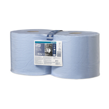 Dwie duże rolki Tork 130081 ekstra mocnych przemysłowych ręczników papierowych Premium, zapakowane w przezroczysty plastik, są idealne do usuwania oleju, tłuszczu i smarów. Etykieta zawiera informacje o produkcie, w tym markę TORK – Essity Professional Hygiene Germany GmbH i szczegółowe specyfikacje. Te ręczniki są odpowiednie do użycia z systemami dozowników Tork Maxi do wewnętrznego rozwijania.