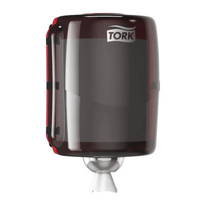 Tork 653008 Maxi dozownik do ręczników wewnętrznych Performance W2, produkt TORK – Essity Professional Hygiene Germany GmbH, to czarny dozownik do ręczników papierowych z błyszczącą powierzchnią. Posiada wydajny design i ma widoczny ręcznik papierowy wystający z dolnej części, wszystko chronione przez osłonę chroniącą przed rozpryskami.