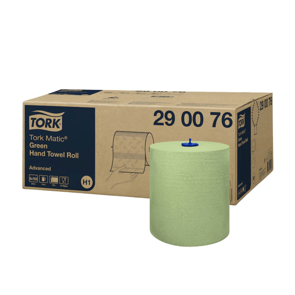 Zielona rolka ręcznika jest prezentowana przed kartonem z napisem „Tork Matic® Rollenhandtuch Advanced H1 2-lagig, verschiedene Farben“ od TORK – Essity Professional Hygiene Germany GmbH i kodem produktu „290076“. Oba artykuły są idealne do efektywnego suszenia rąk i są prezentowane na prostym białym tle.