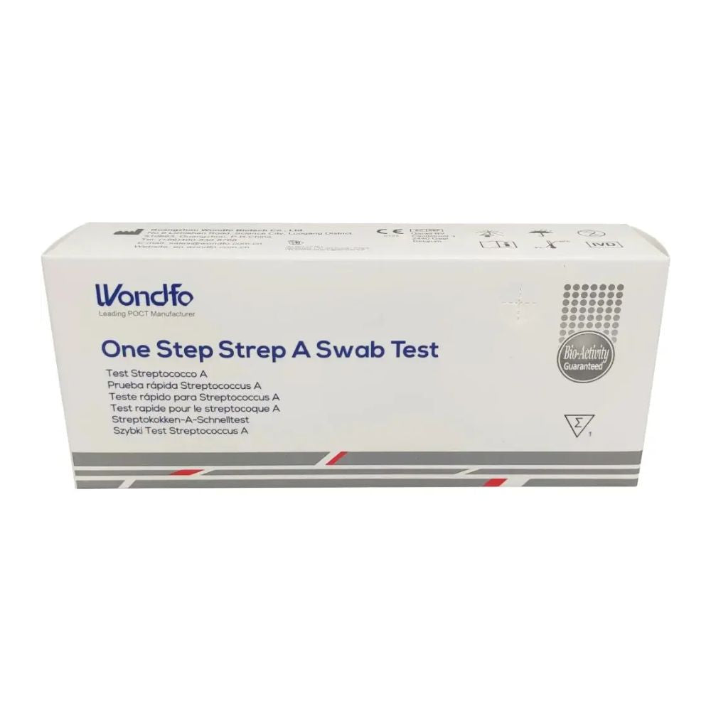 Na zdjęciu widnieje białe pudełko z napisem „Wondfo Streptokokken A Schnelltest – Scharlach Selbsttest“ od Altruan, idealne do wykrywania paciorkowców w domu. Opakowanie zawiera tekst w wielu językach oraz pieczęć jakości po prawej stronie, z czerwonymi i szarymi paskami na dole.