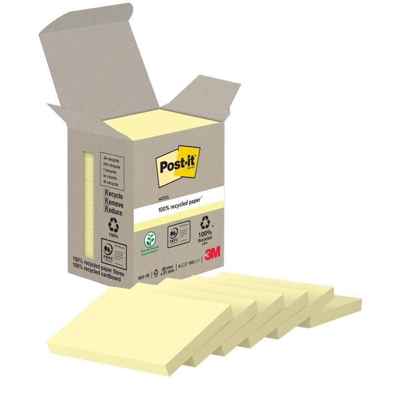 Otwarta pudełko karteczek samoprzylepnych Post-it® Recycling Notes (38 mm x 51 mm, 100 arkuszy/blok, 100% PEFC) firmy 3M Deutschland GmbH pokazuje pięć żółtych bloków, które są częściowo wyciągnięte. Na pudełku znajdują się logo 3M i symbole recyklingu.