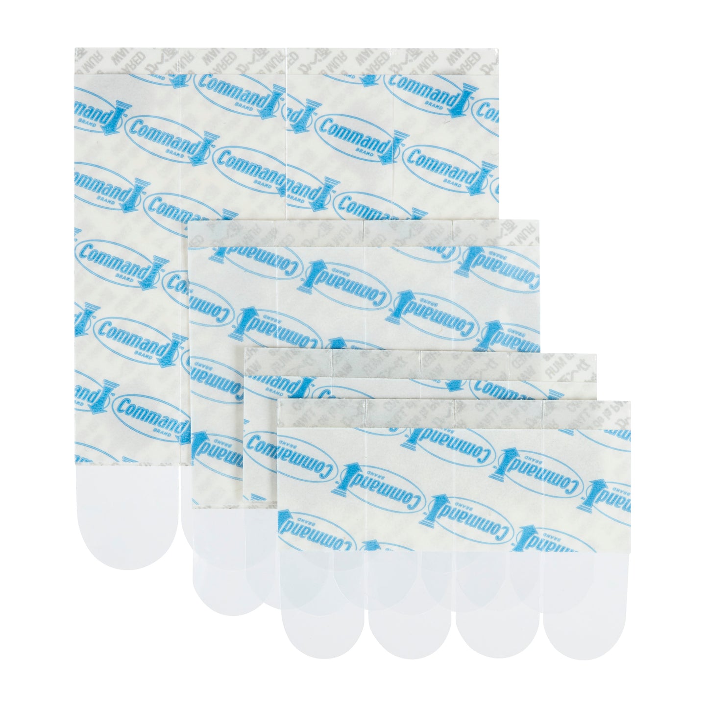 Vier Multipack Command™ Strips, transparent 17200CLR von 3M Deutschland GmbH, mit sichtbarem blauen Branding und klaren Zuglaschen-perfekt für spurlose Wandbefestigung und einfache Anwendung.