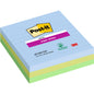 Abgebildet ist ein Stapel 3M Post-it® Super Sticky Notes im Großformat (101 x 101 mm, 70 Blatt/Block, 100% PEFC) in Pastellfarben, mit blauen Notizen obenauf. Auf der Verpackung sind die Logos von Post-it und der 3M Deutschland GmbH sowie Produktangaben abgebildet.
