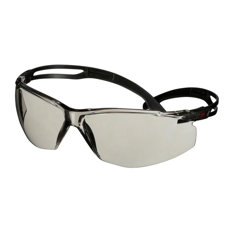 Okulary ochronne 3M™ SecureFit™ 500, czarne zauszniki, powłoka zapobiegająca parowaniu i zarysowaniu Scotchgard™ (K&N), jasnoszare soczewki do użytku wewnątrz/na zewnątrz, SF507SGAF-BLK-EU, 20 szt. w opakowaniu | Opakowanie (1 szt.)